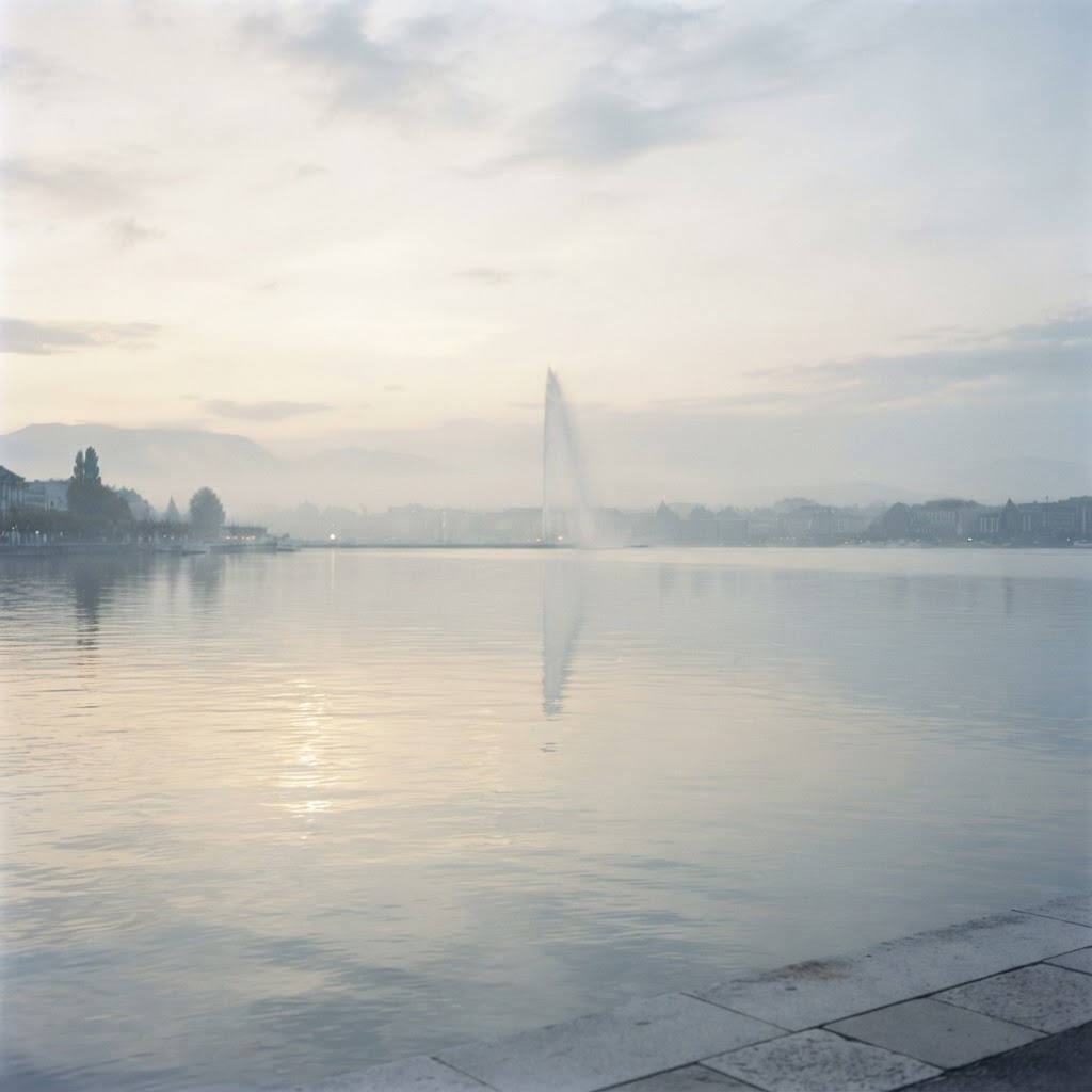 Lac Léman et Jet d'Eau depuis le Quai du Mont-Blanc, Genève